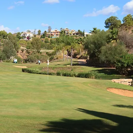 Apartment Golf Hills *